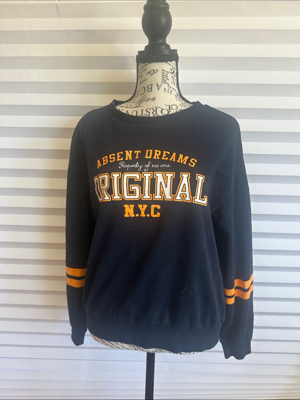 H&M Divided Kid's Dark Blue Long Sleeve Tee Size Medium